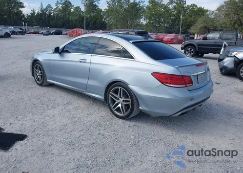 2014 Mercedes-Benz E 550 z USA, uszkodzony, nr VIN WDDKJ7DB9EF251121
